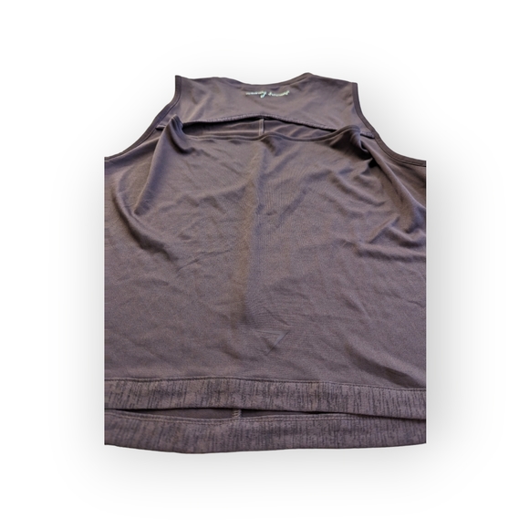 Gymshark x Whitney Simmons Swing Tank - Picture 3 of 7